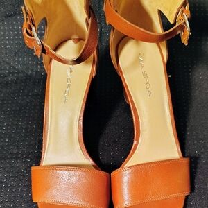 Women's Brown Heel